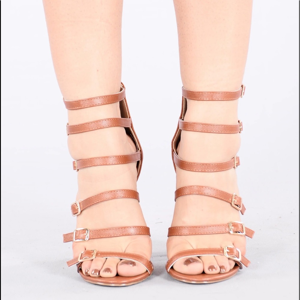 brown heels size 6.5 in very good condition